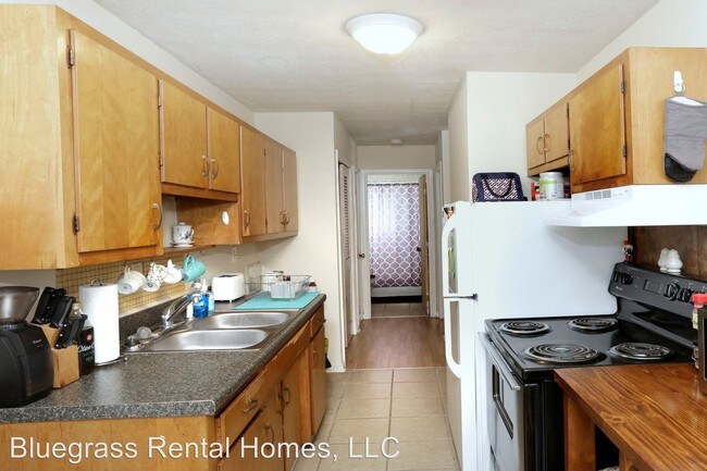 Foto del edificio - 1 br, 1 bath Apartment - 1340 Royalty Court