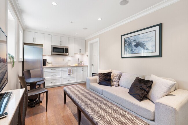 Photo du bâtiment - 2455 W 7th Ave