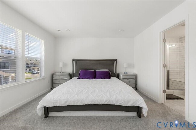 Foto del edificio - 12221 Dutch Elm Cir