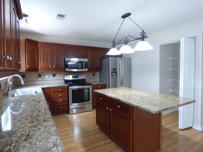 Building Photo - COMING SOON! Beautiful House in Beaumont! ...