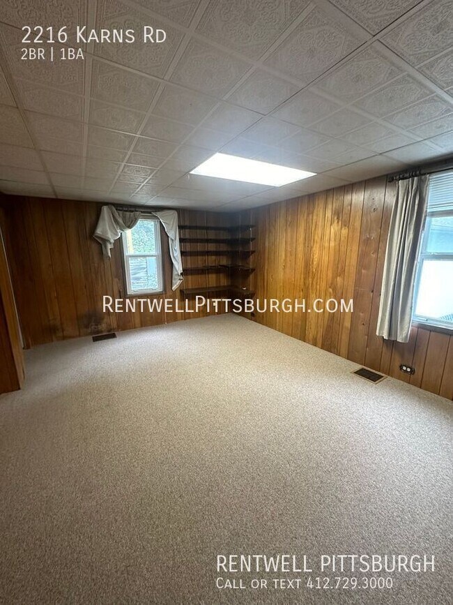 Building Photo - 2 Bedroom Home Natrona Heights