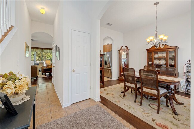 Building Photo - Beautiful 4/2.5 in Weschester!!