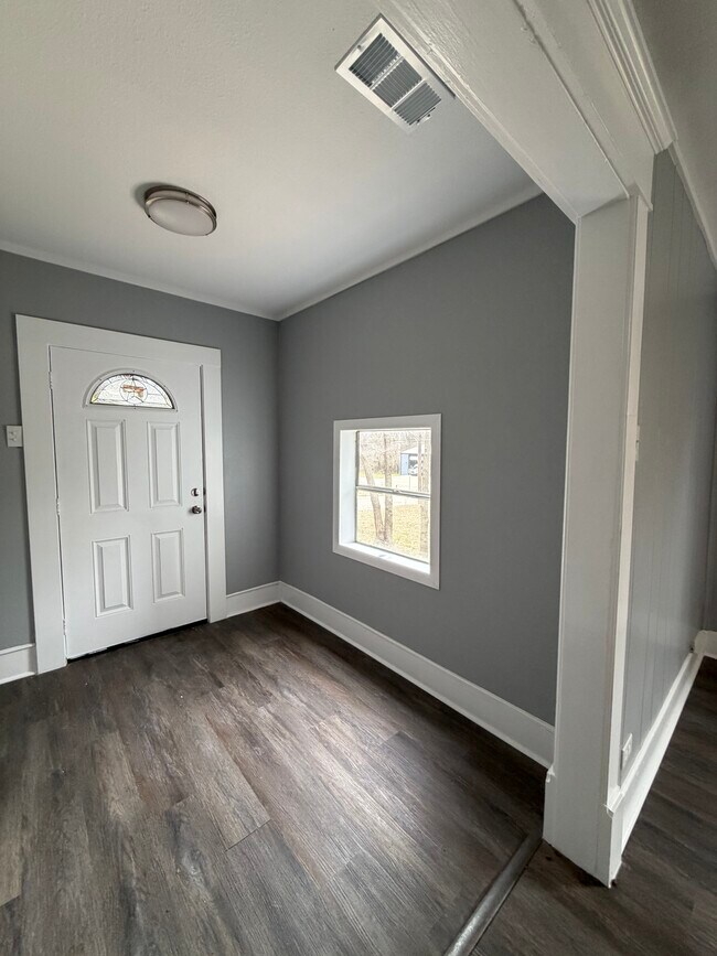 Foto del edificio - 220 E Morgan St