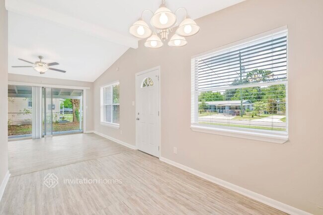 Foto del edificio - 4914 Donnybrook Ave