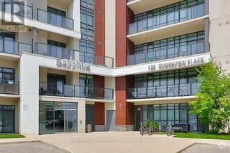 Building Photo - 125-125 Shoreview Pl