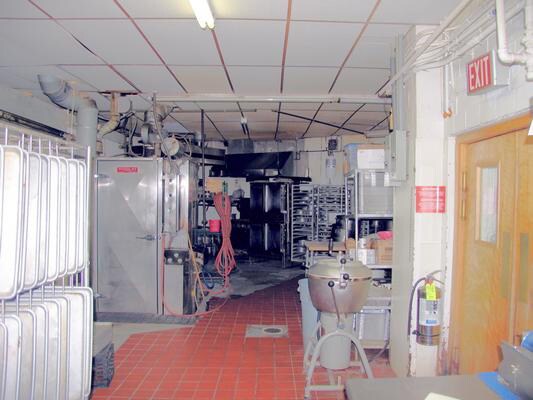 Commercial Kitchen 4 - 243 Hampshire St