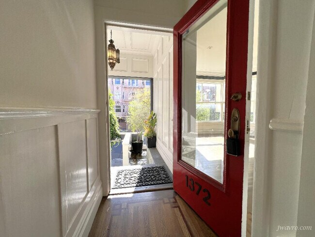 Foto del edificio - 1372 Green St