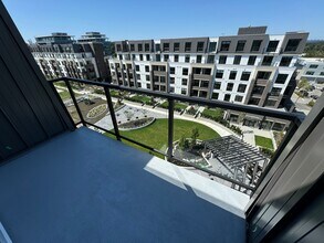 Building Photo - 20077 84 Av