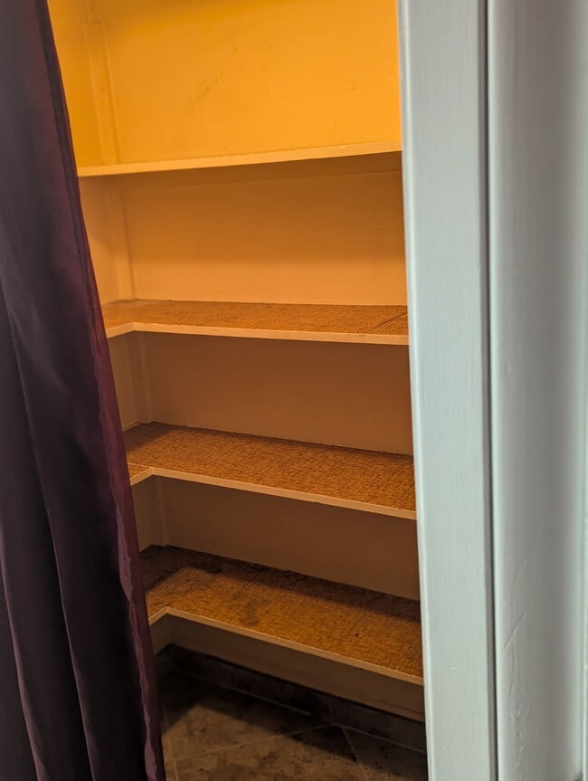 Foto del edificio - 1530 Chester Sq