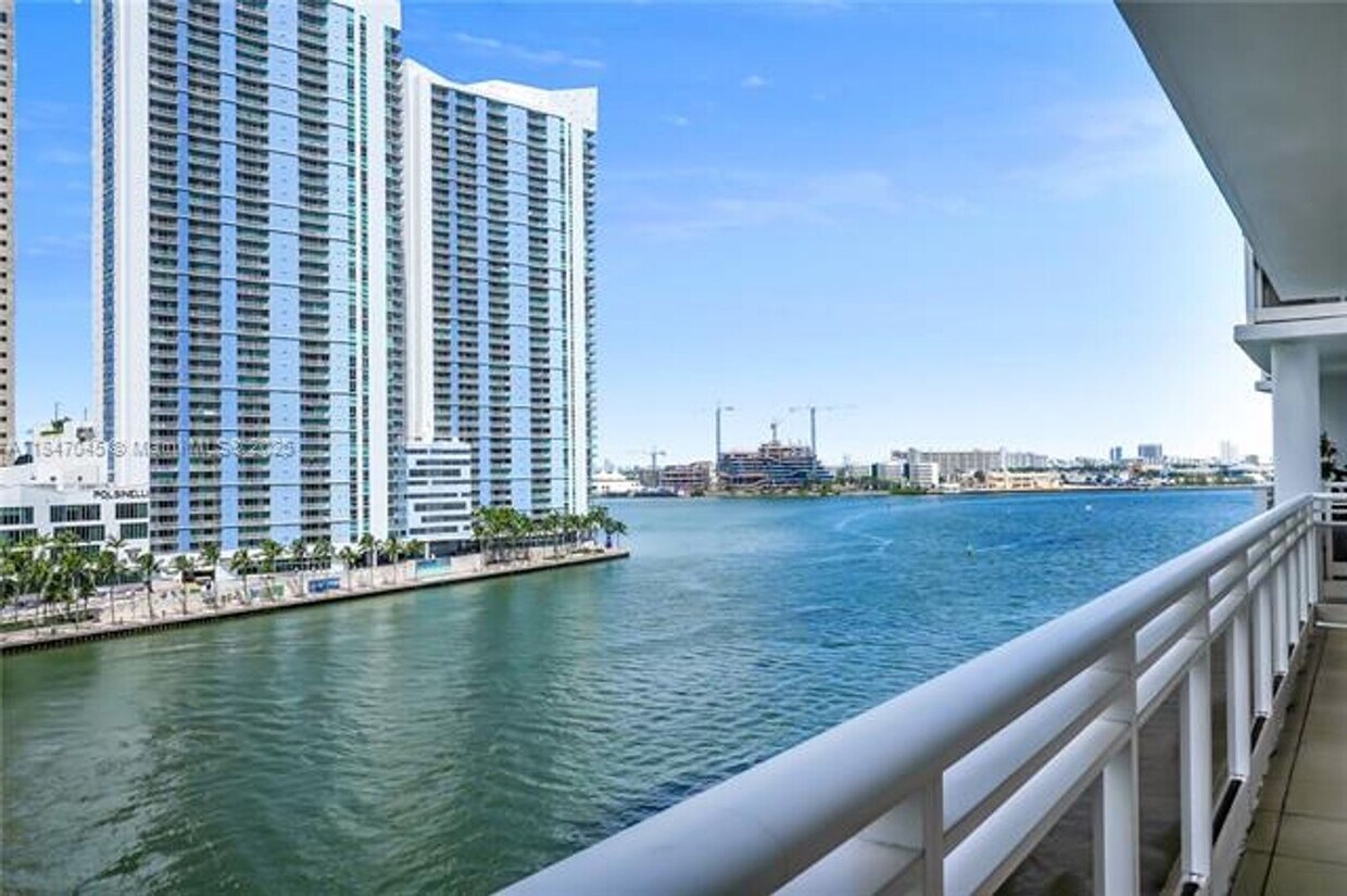 Photo - 901 Brickell Key Blvd unit 805 (A11847045)