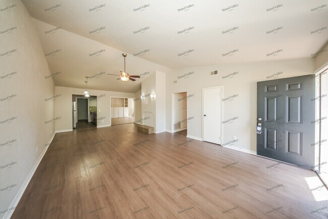 Building Photo - 2749 Indian Creek Blvd
