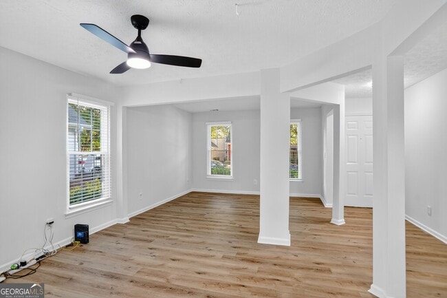 Building Photo - 1308 Gates Cir SE
