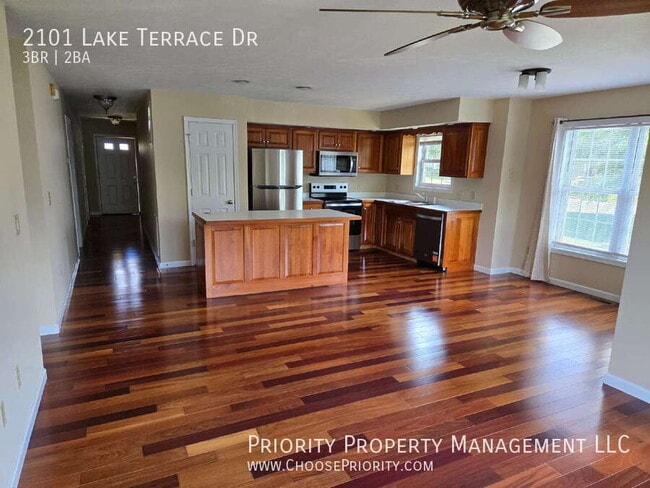 Photo - 2101 Lake Terrace Dr Apartment