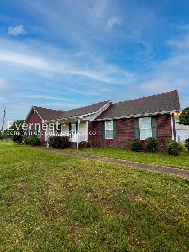 Building Photo - 2924 Bearwallow Rd