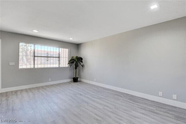 Foto del edificio - 1276 E Hacienda Ave
