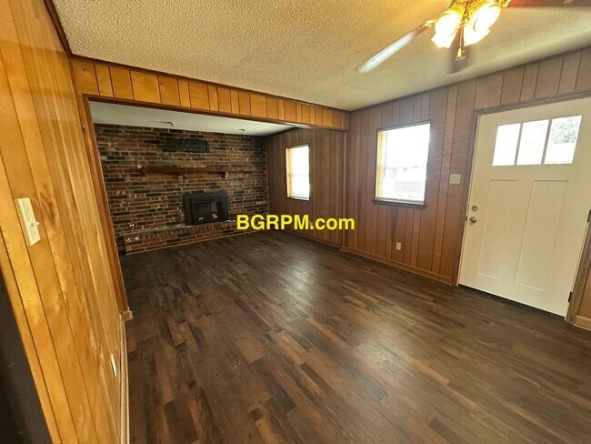 Building Photo - 6 Waterfront Dr