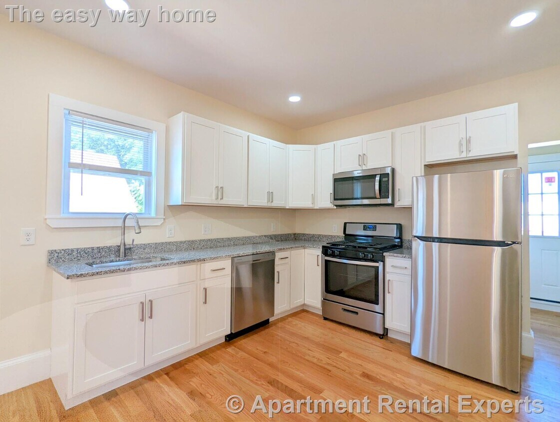 Foto principal - 71 Merriam St