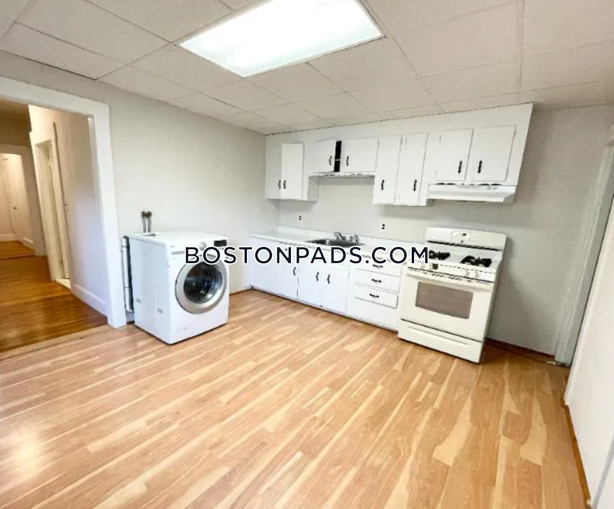 Foto principal - 122 Buttonwood St