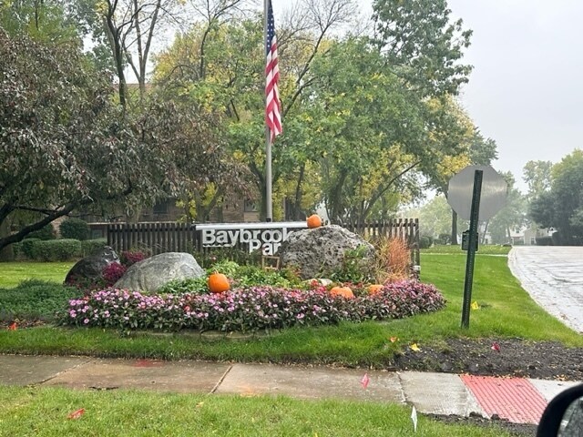 Foto del edificio - 111 S Baybrook Dr