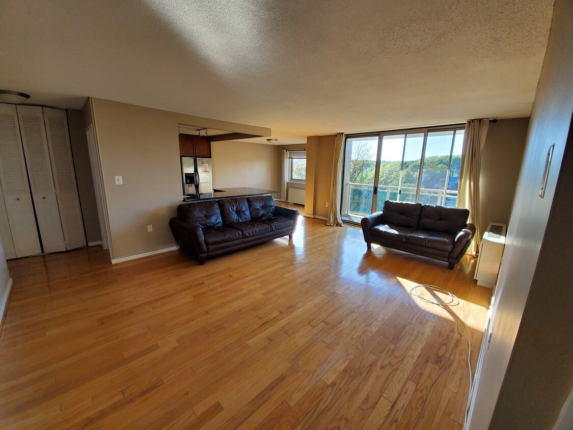 7333 New Hampshire Ave, Takoma Park, MD 20912 Condo for Rent in