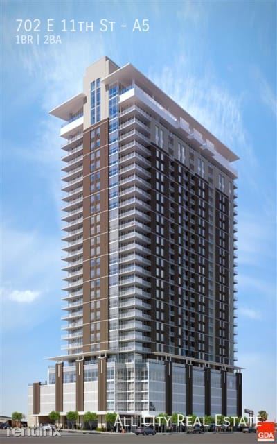 Building Photo - 702 E 11th St