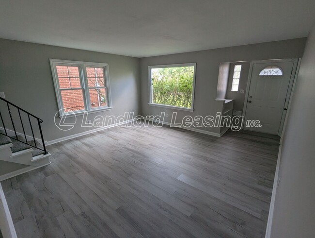 Building Photo - Remodeled 4-Bedroom with Addition and Garage!