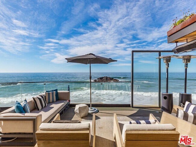 Foto del edificio - 24958 Malibu Rd