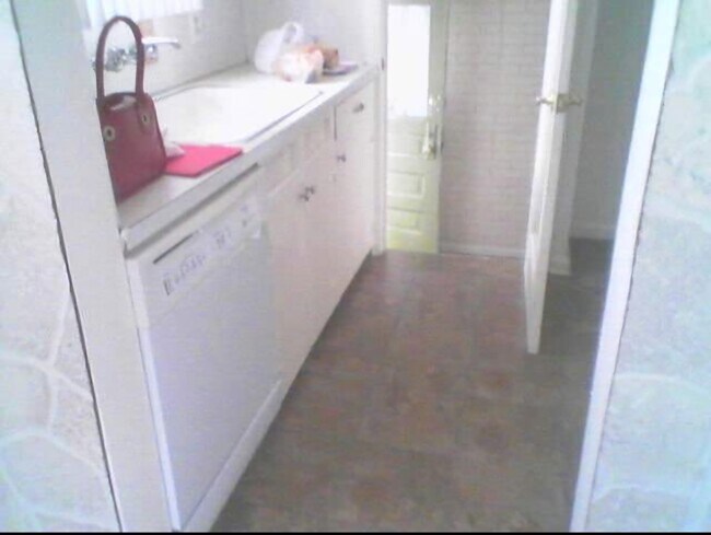 Foto del edificio - 18274 Fielding St