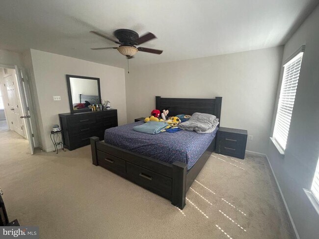 Foto del edificio - 7883 River Rock Way