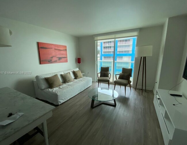 Foto del edificio - Furnished 1BR Condo with Stunning Bay View...