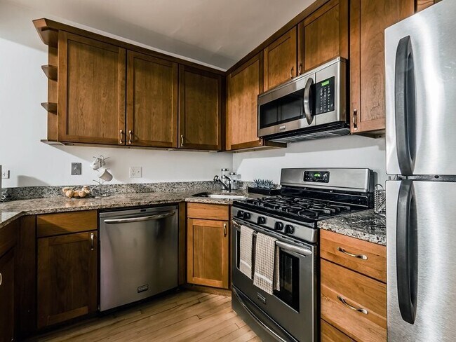 Foto del edificio - 217 E Chestnut St