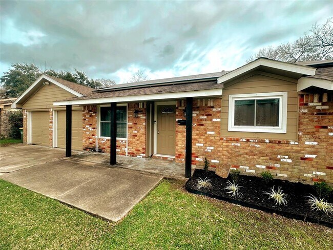 Foto del edificio - 2315 Willow Blvd