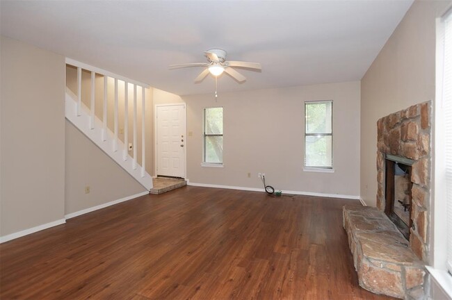 Building Photo - 6723 Lancret Hill Dr