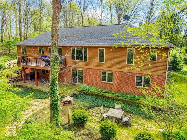 Building Photo - 4482 Sutton Rd