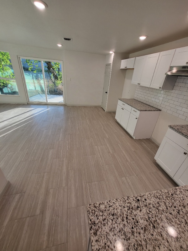 Photo - 2417 Castroville Rd (San Antonio, TX) Apartment