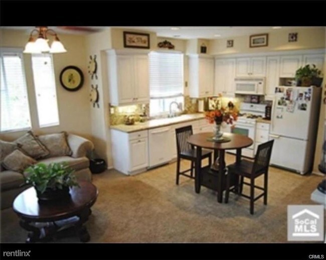 Building Photo - 3 br, 3.5 bath Condo - 265 Tustin Field Dr