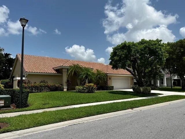 Foto del edificio - 6740 Brookhurst Cir