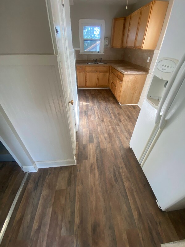 Building Photo - 6104 Northcliff Ave