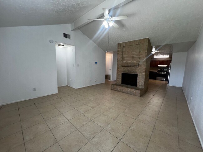 Foto del edificio - 2 Bedroom 2 Bath in Missouri City, Tx