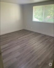 Building Photo - 1592 S 500 E
