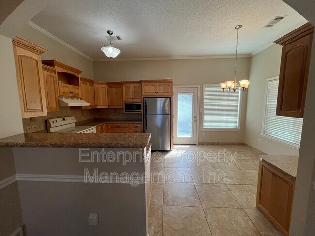 Building Photo - 6801 Shorey Ln