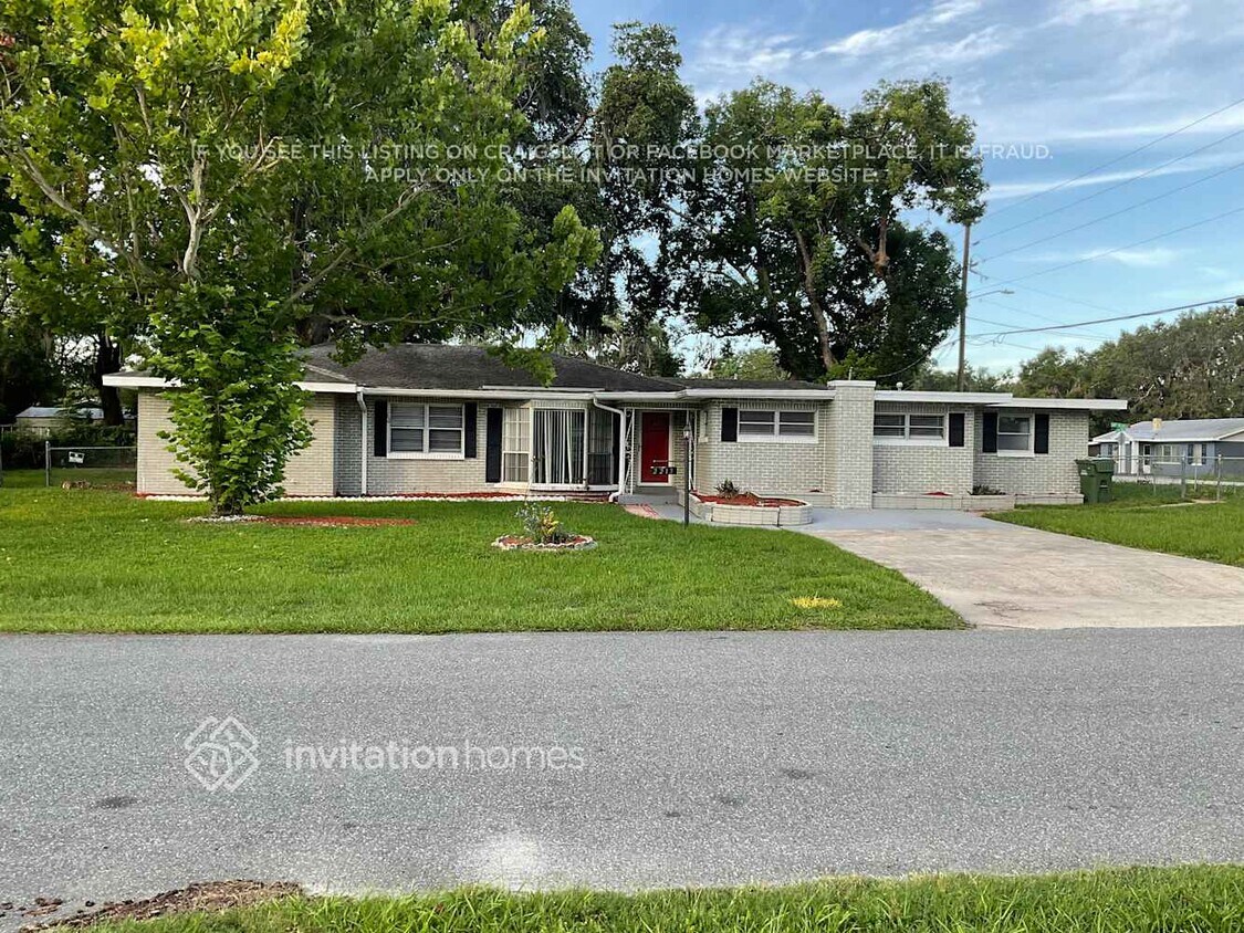 Foto principal - 2213 Florence Ave