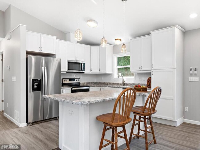 Foto del edificio - 4 br, 2 bath House - 4369 Bear Path Trail