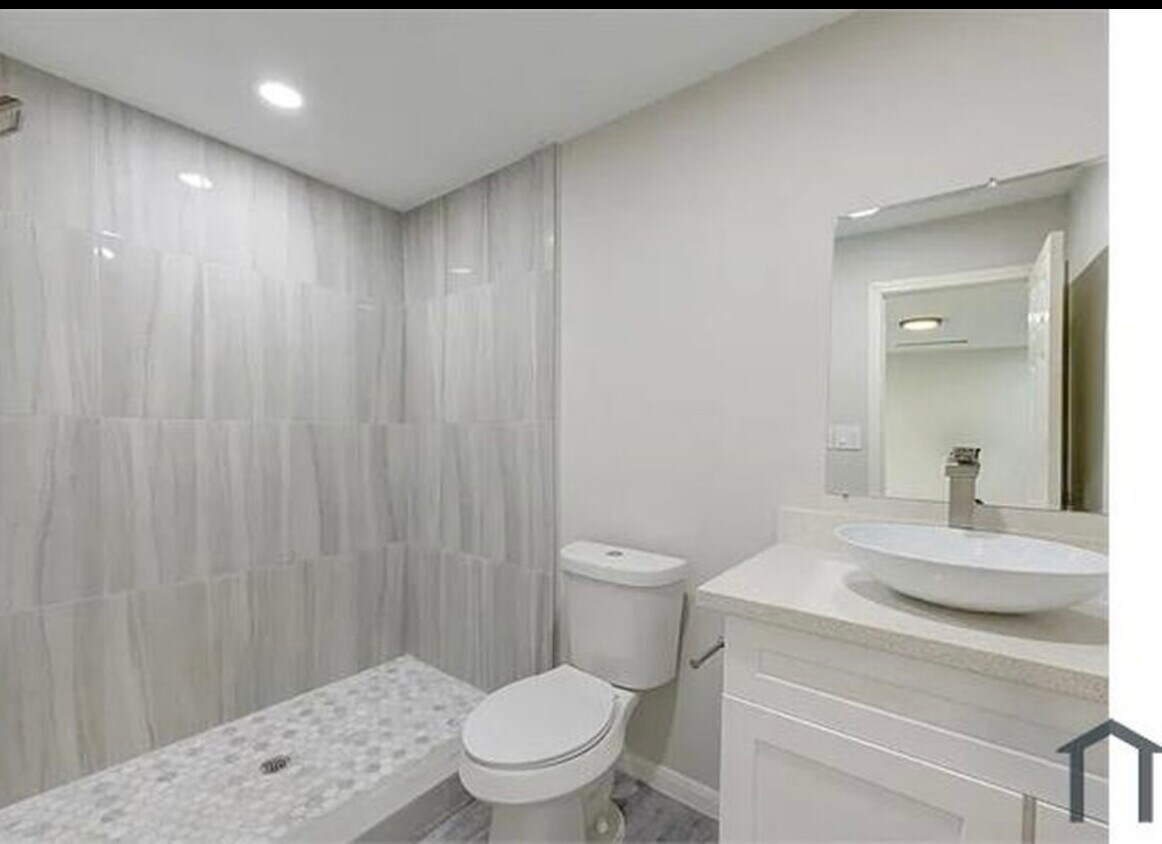 Foto del edificio - 7039 Avenue L