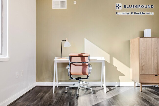 Building Photo - 4835 Cordell Ave