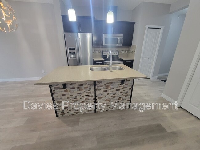 Building Photo - 8209-8217 217 St NW