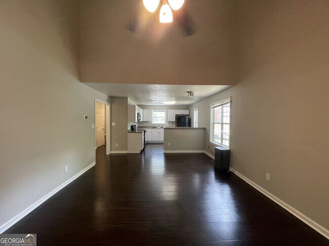 Foto del edificio - 1437 Shiloh Way NW