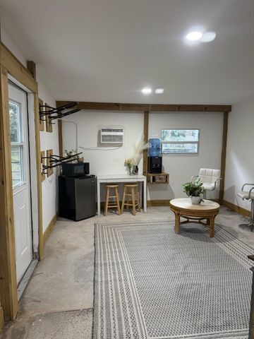 Foto del edificio - 2340 B Rd