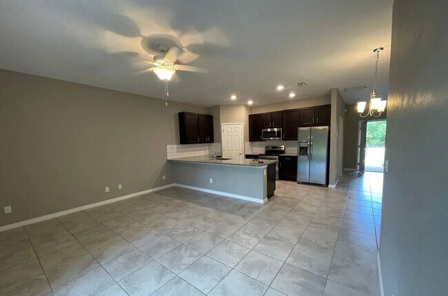 Building Photo - 1039/1043 San Cristobal Ave