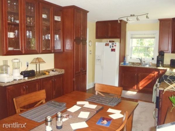 Foto del edificio - 4 br, 2 bath House - 3849 Woodhill Pl